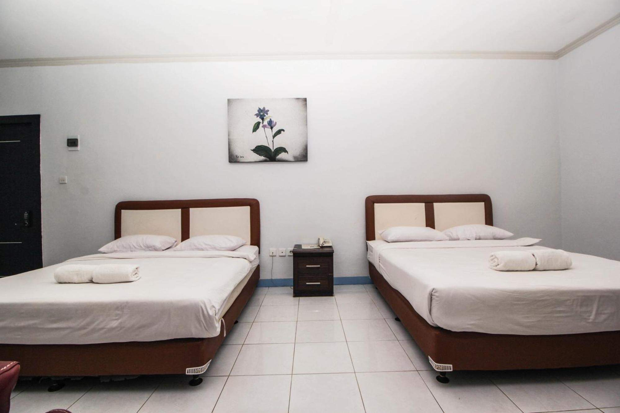 Allisa Resort Hotel Anyer Ngoại thất bức ảnh